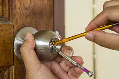 Lock And Locksmith In Long Beach Long Beach, CA 562-567-6815 - 4a-lock-opening